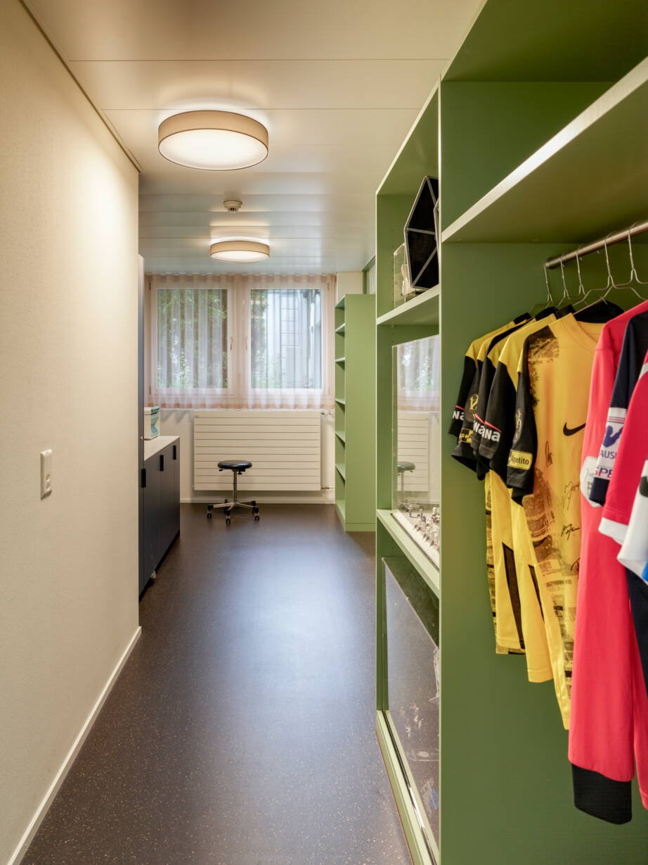 Zoom: bsm_08_2405_af011.jpg