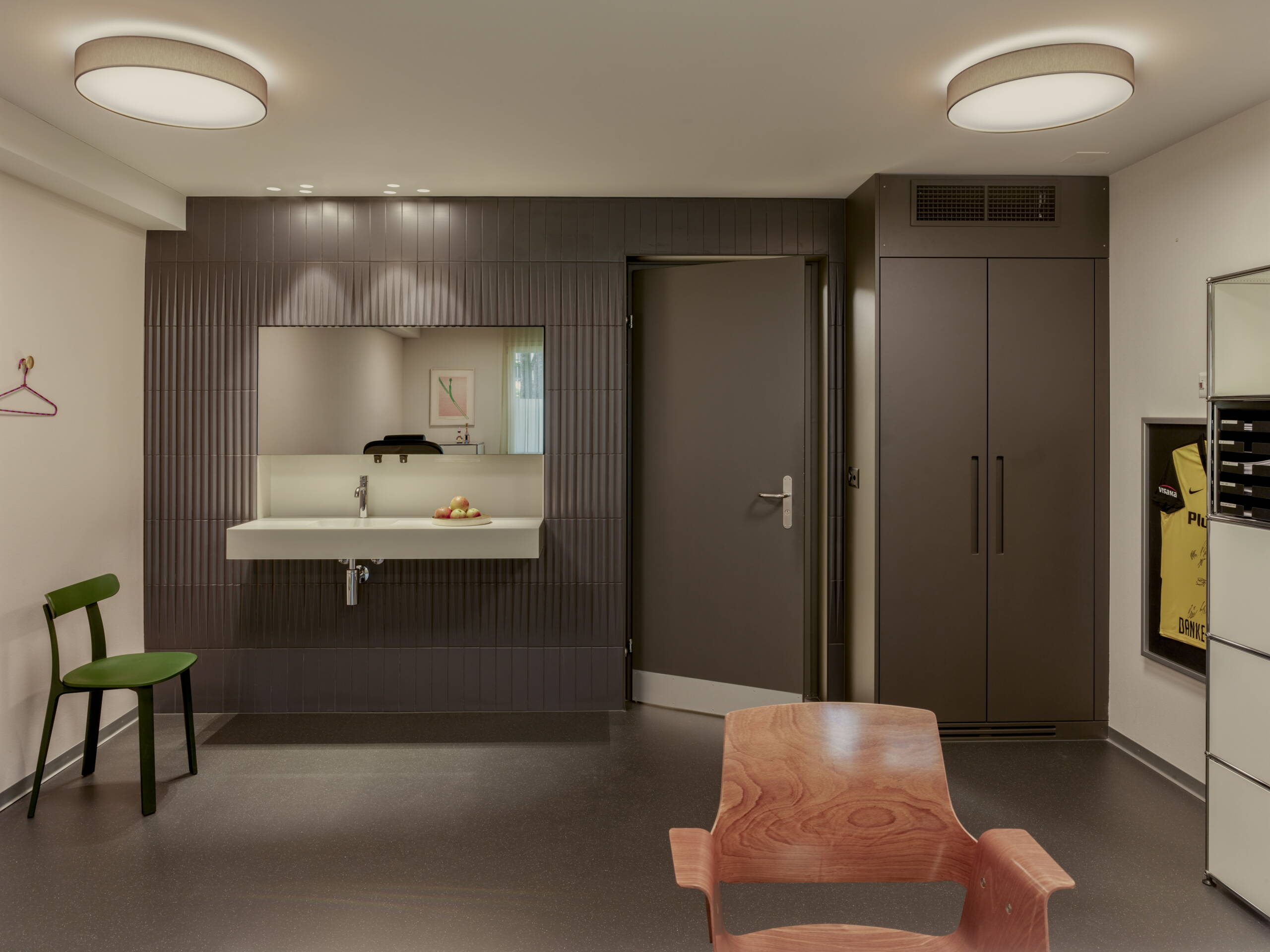 Zoom: bsm_08_2405_af007.jpg